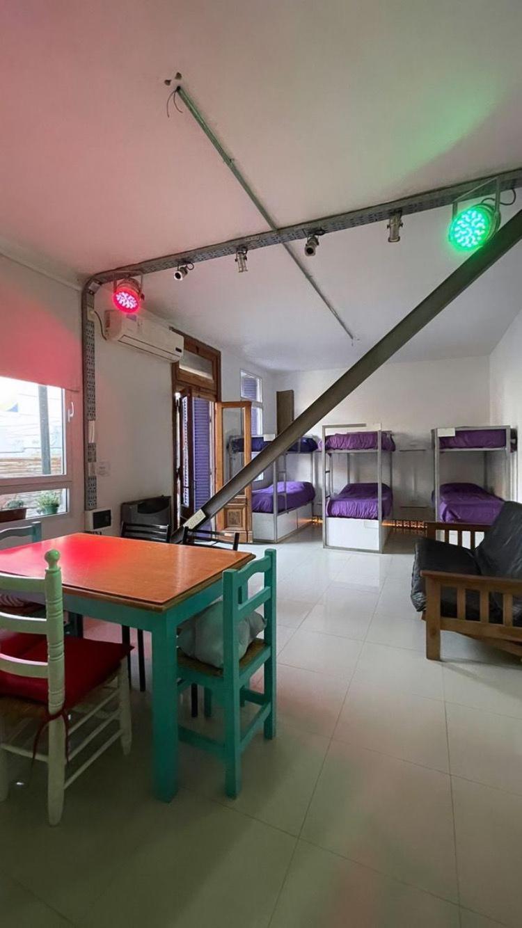 High Hostel Rosario Bagian luar foto