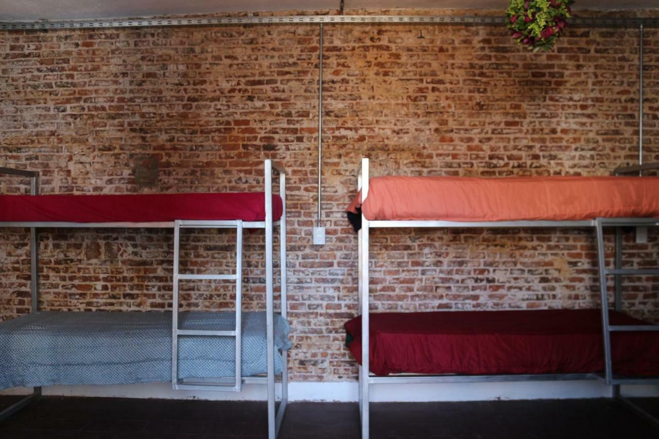 High Hostel Rosario Bagian luar foto